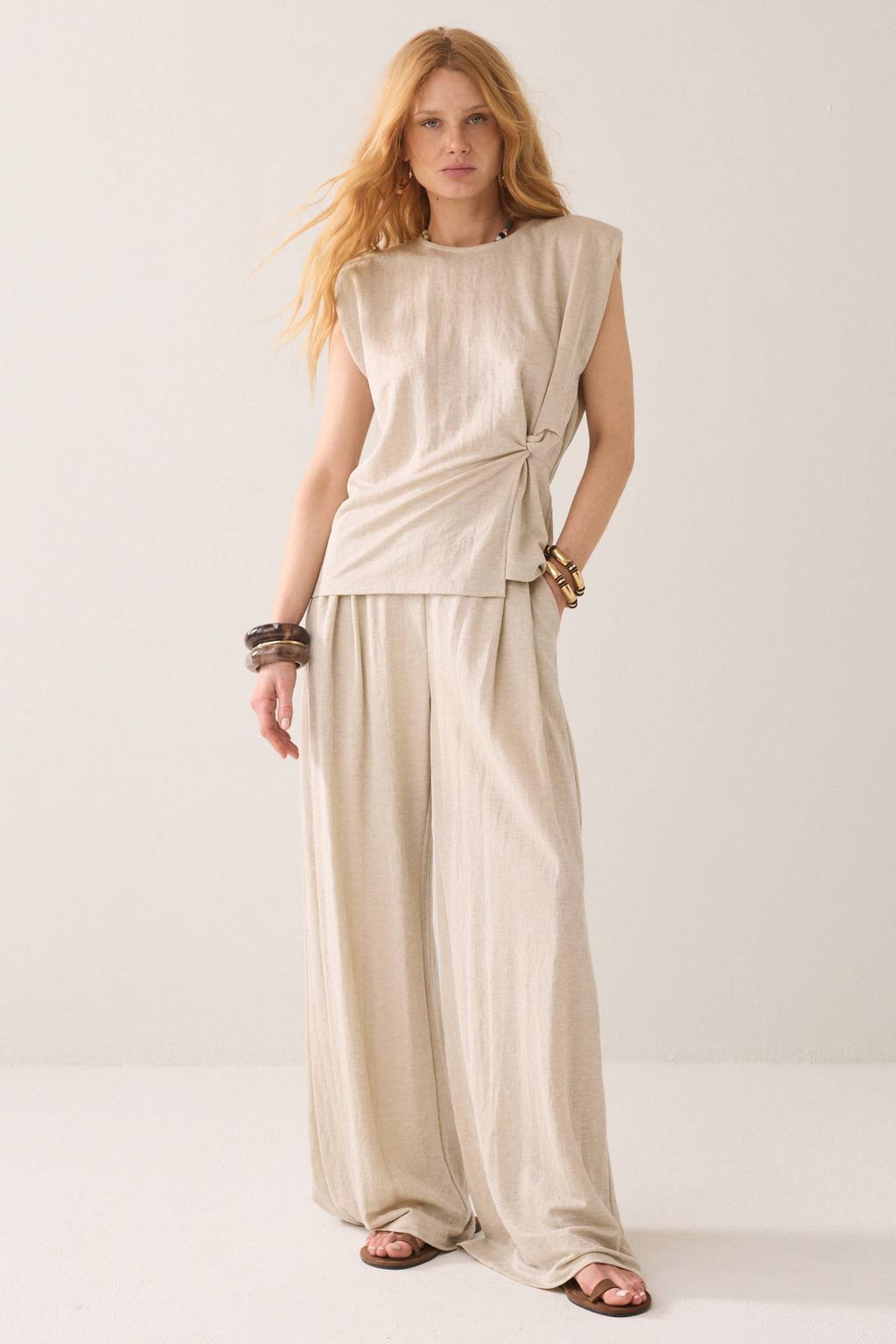 Beige dames Summum top van viscose met effen, korte mouwen en ronde hals