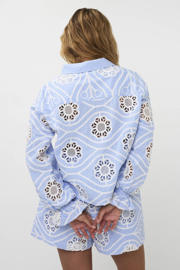 thumbnail: AMAYA Amsterdam gestreepte blouse broderie lichtblauw