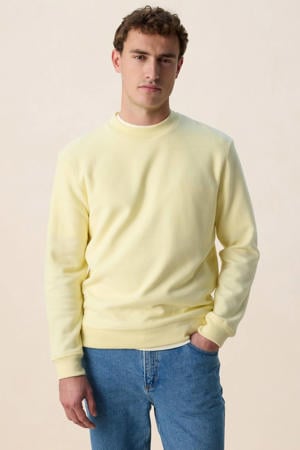 sweater lichtgeel