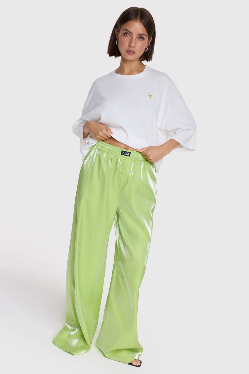 Limegroene dames Alix the Label satijnen wide leg regular waist pantalon groen met effen