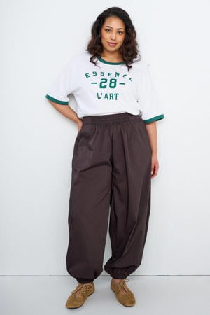 T-shirt wit