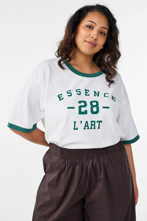T-shirt wit