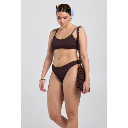 America Today niet-voorgevormde crop bikinitop Winnie donkerbruin afbeelding