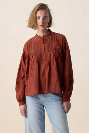 blousetop roodbruin broderie