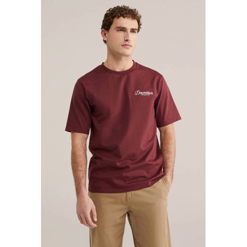 WE Fashion relaxed T-shirt met backprint donkerrood afbeelding