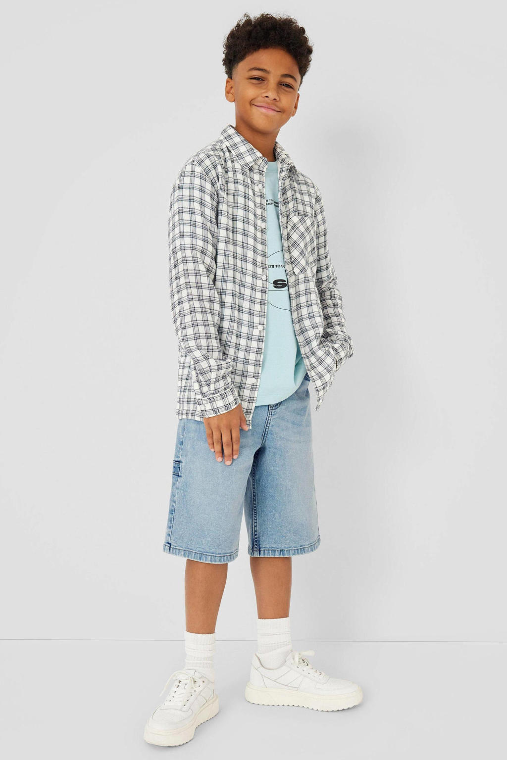 Light blue denim jongens s.Oliver short van denim met rits- en knoopsluiting en effen