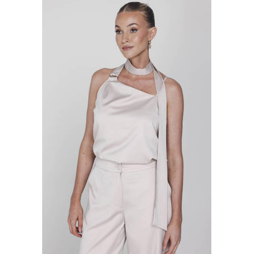 Accentil satijnen mouwloze top beige afbeelding