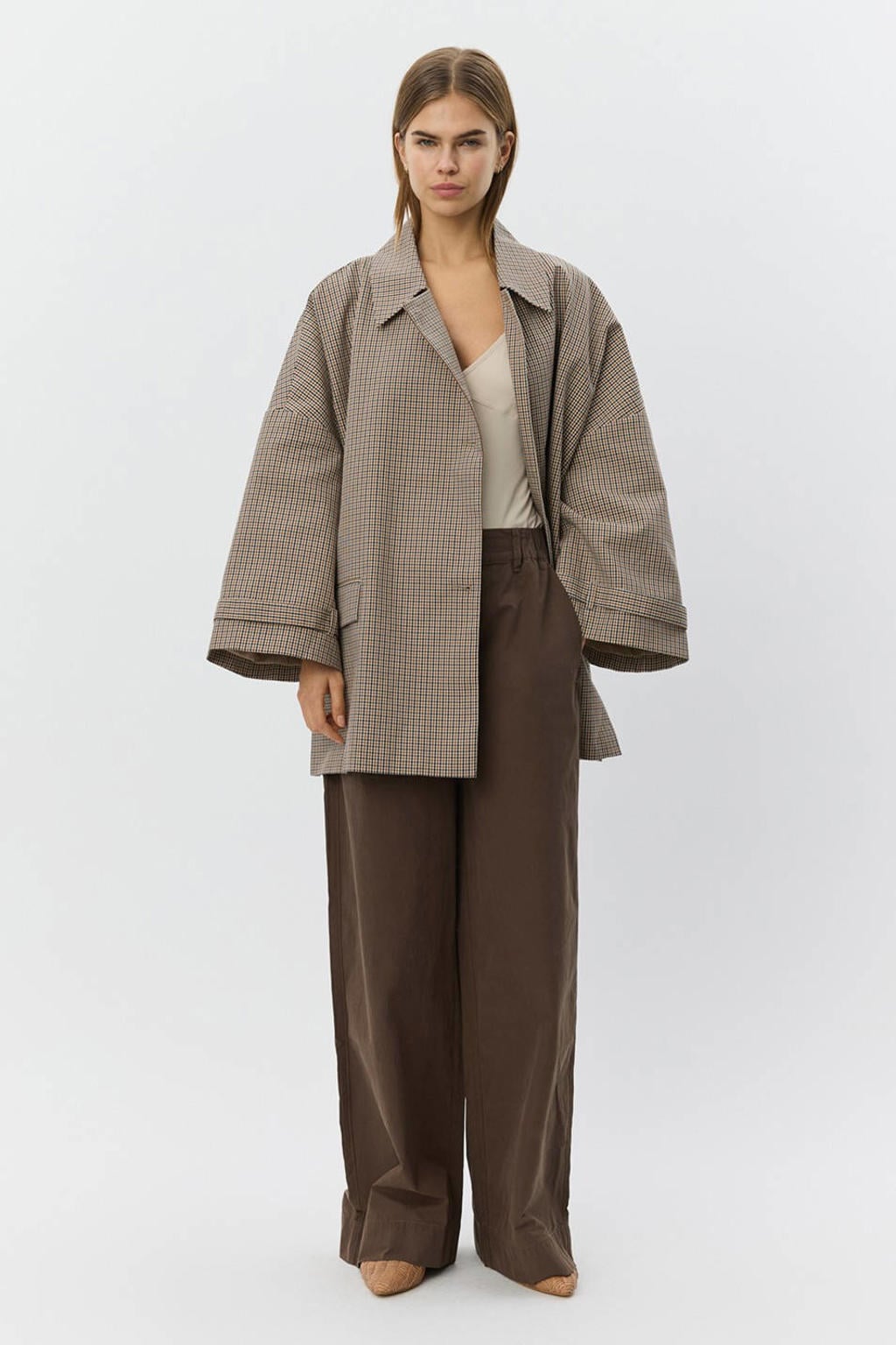 Bruin en zwarte dames Sofie Schnoor tussenjas van katoen met ruitenprint, lange mouwen, widespread hals en knoopsluiting