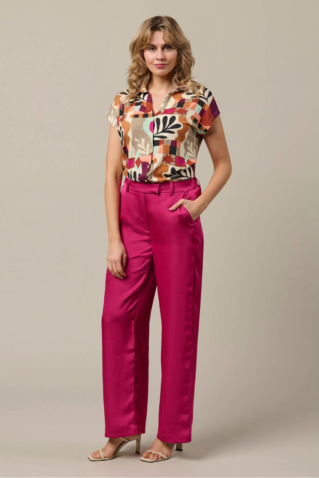 Multikleurige dames &Co Woman blouse van viscose met mixprint, korte mouwen, V-hals en knoopsluiting