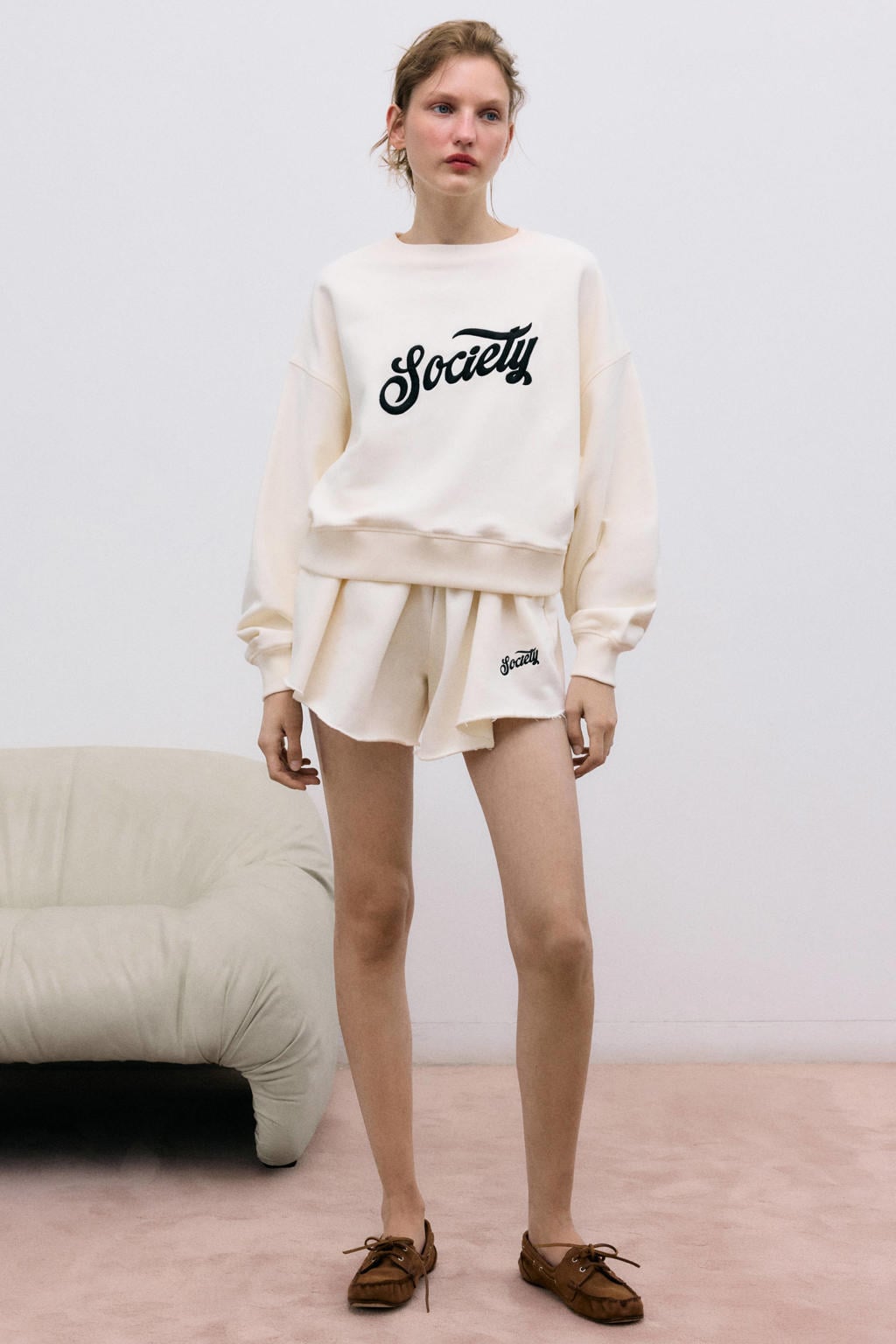 Ecru dames The New Society sweater met tekst print, lange mouwen en ronde hals