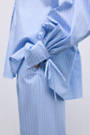 thumbnail: The New Society blouse met krijtstreep lichtblauw