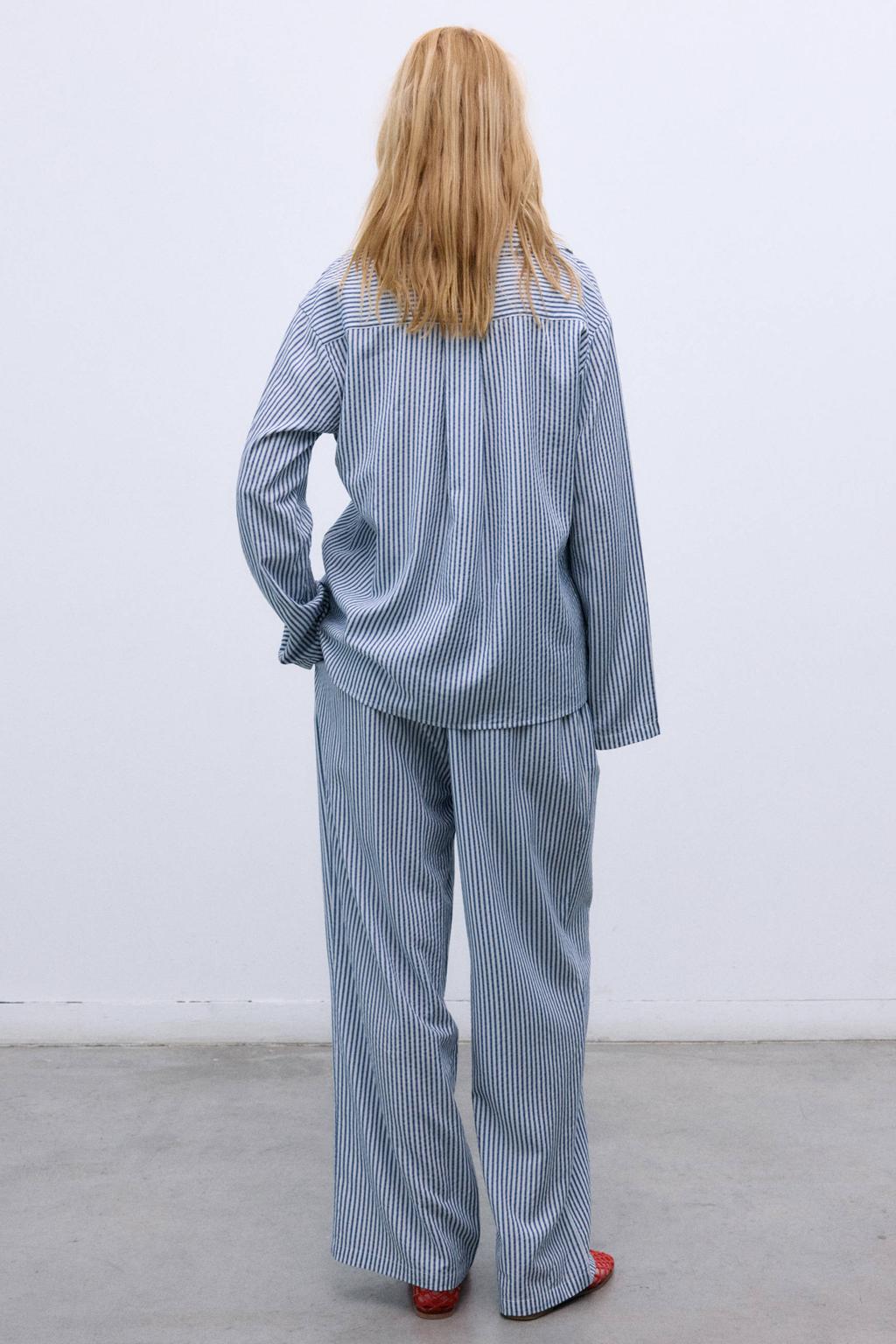 Donkerblauw en witte dames The New Society gestreepte blouse van lyocell met lange mouwen, klassieke kraag en knoopsluiting