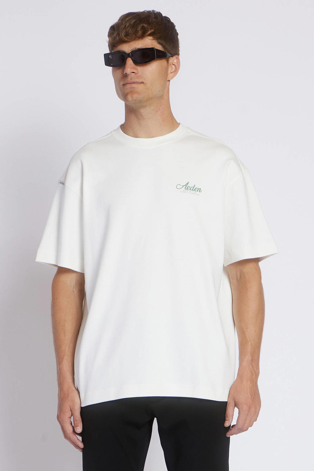 Witte heren Aeden oversized T-shirt van katoen met backprint, korte mouwen, ronde hals en borduursels