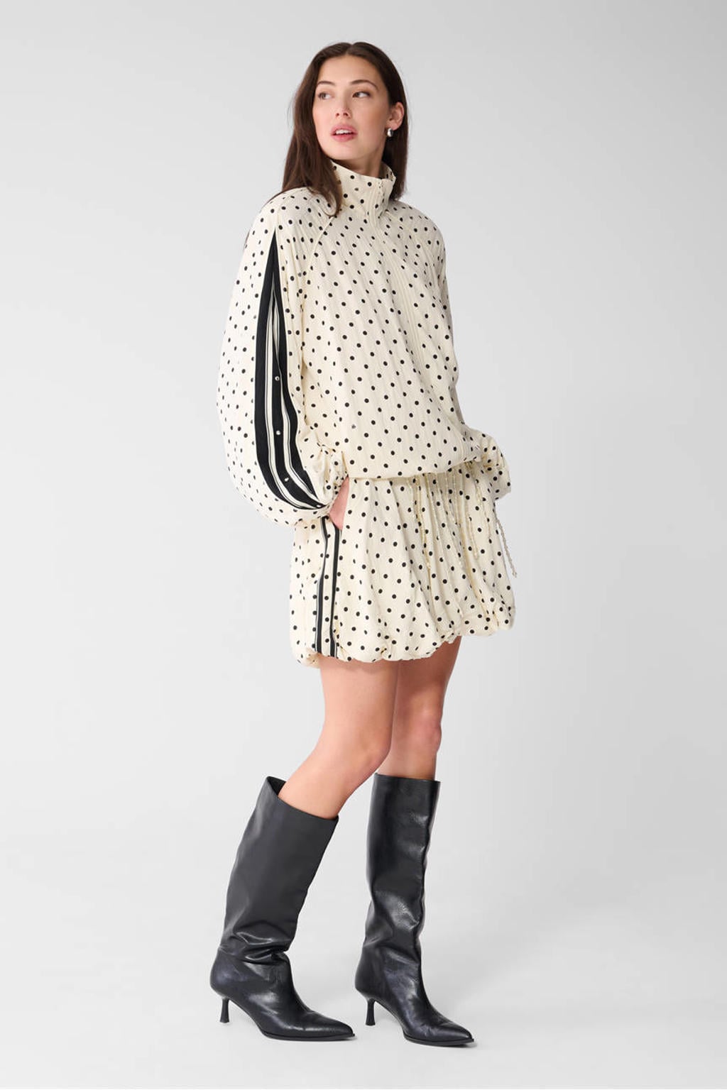 Ecru en zwarte dames Shoeby ballonrok met stippen gemaakt van viscose