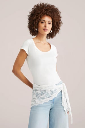 T-shirt wit