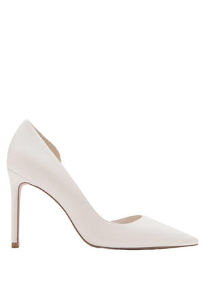 pumps wit