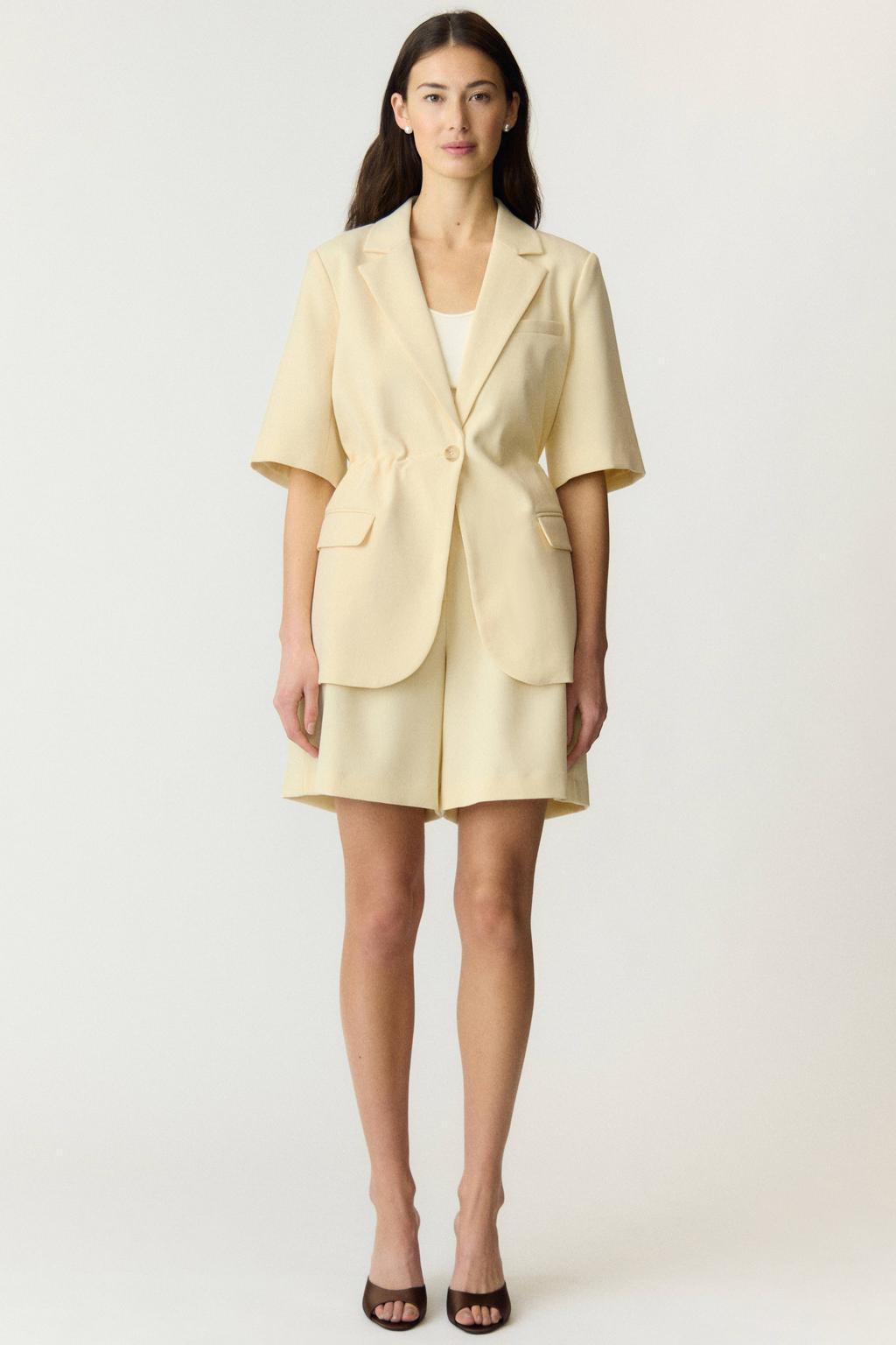 Lichtgele dames YAS getailleerde blazer van polyester met effen, korte mouwen, reverskraag en knoopsluiting