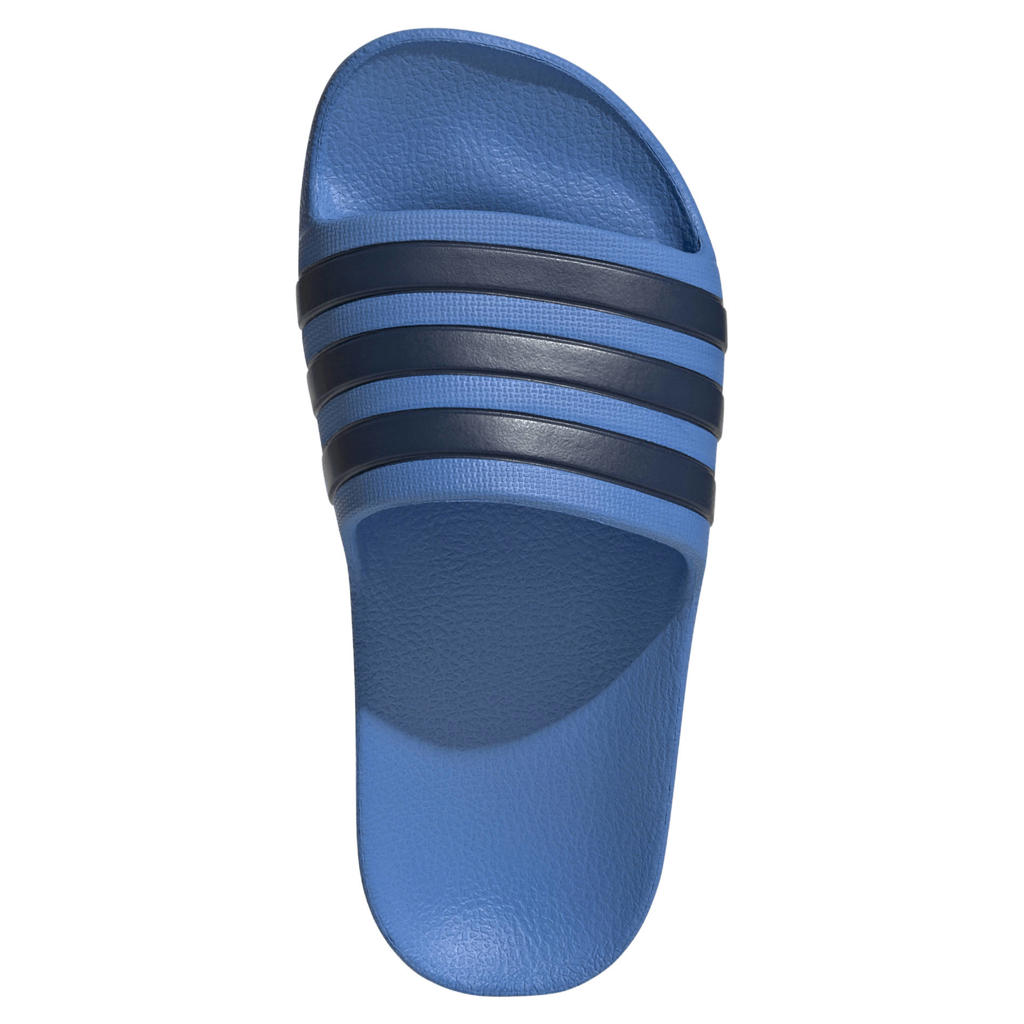 Blauw en donkerblauwe jongens en meisjes adidas Sportswear Adilette Aqua badslippers van rubber