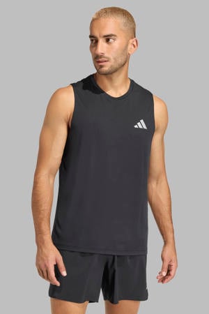 Run Essentials hardloopshirt zwart