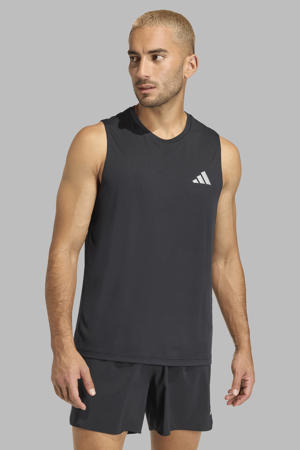 Run Essentials hardloopshirt zwart