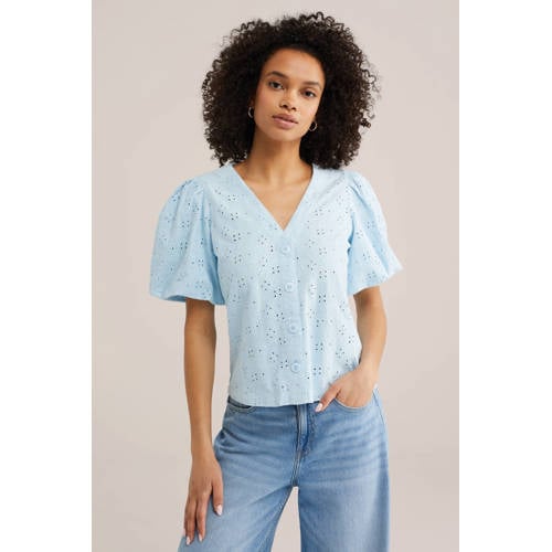 WE Fashion blouse lichtblauw broderie afbeelding