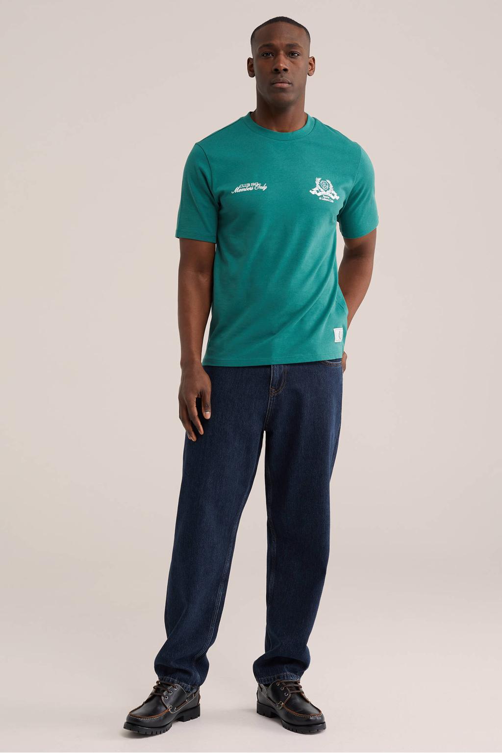 Groene heren WE Fashion relaxed T-shirt van katoen met backprint, korte mouwen en ronde hals