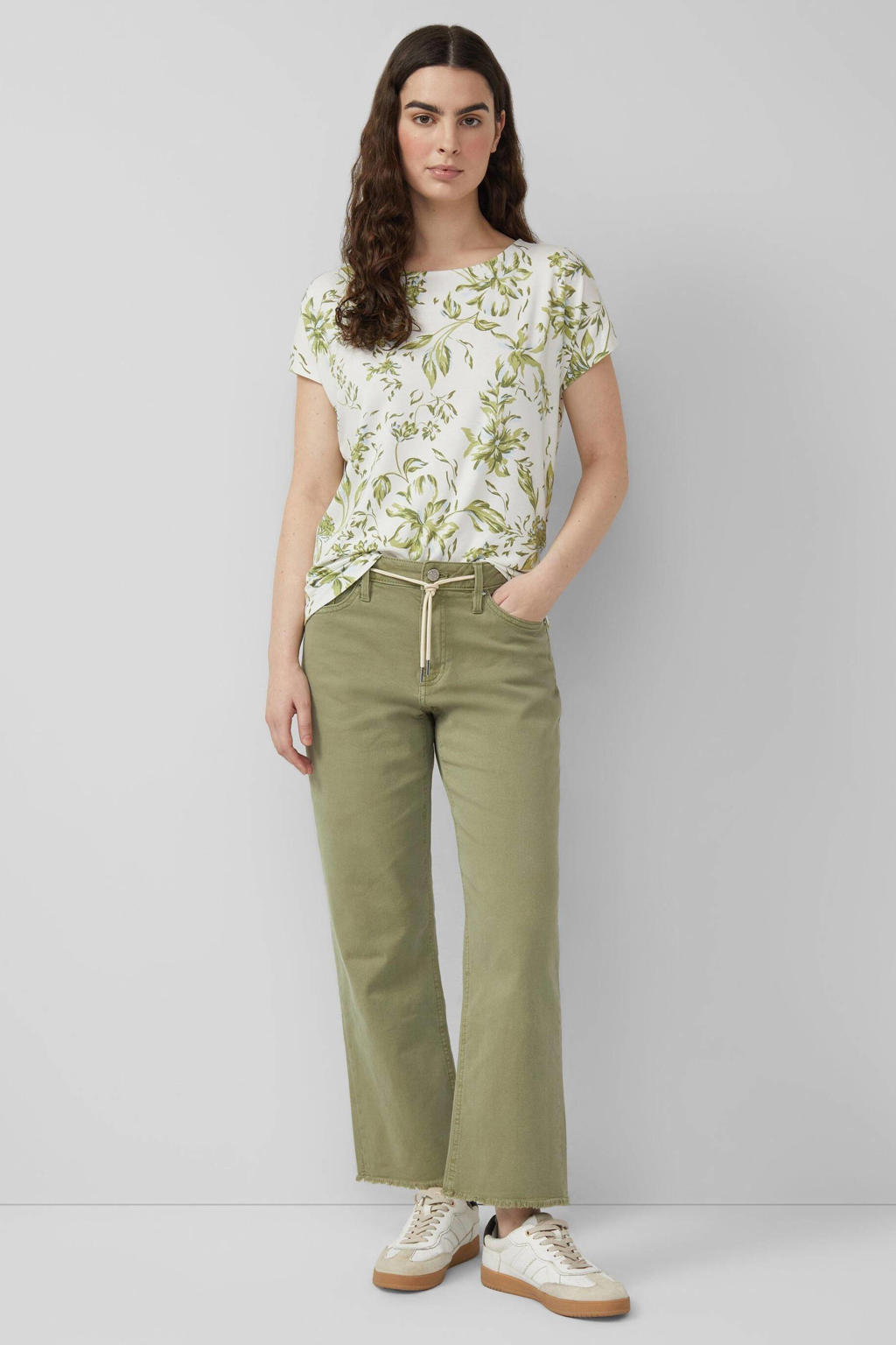 Ecru en groene dames s.Oliver gebloemde top van viscose met korte mouwen en ronde hals