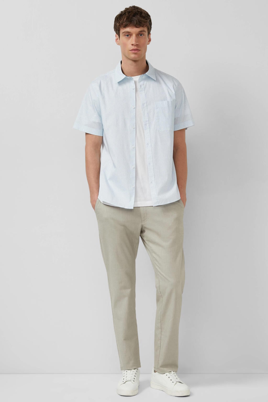 Lichtblauwe heren s.Oliver slim casual overhemd van katoen met korte mouwen en klassieke kraag