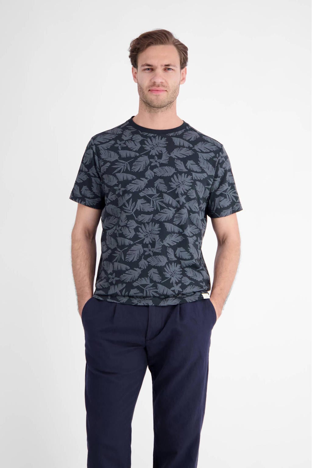 Donkerblauwe heren LERROS regular fit T-shirt van katoen met bladprint, korte mouwen en ronde hals
