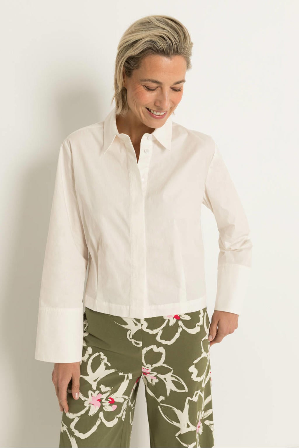 Witte dames CLAUDIA BY CLAUDIA STRÄTER blouse van katoen met effen, lange mouwen, klassieke kraag, knoopsluiting en geweven detail
