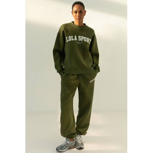 The Lola Club joggingbroek Jayla olijfgroen afbeelding