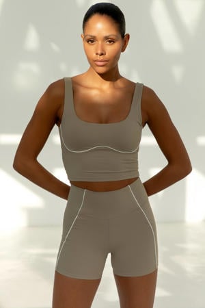 sportshort Alma zand