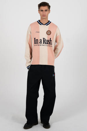 gestreepte trui met ingebreid patroon roze