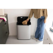 thumbnail: Brabantia Bo Touch Bin afvalemmer 60 liter met kunststof binnenemmer
