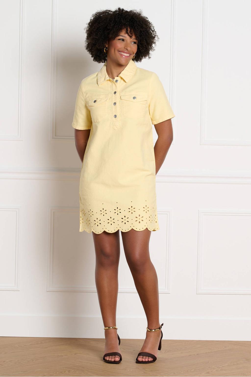 Lichtgele dames LOLALIZA spijkerjurk broderie van denim met effen, korte mouwen, klassieke kraag en knoopsluiting