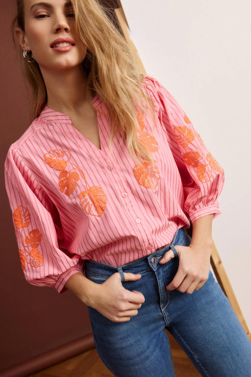 Roze dames LOLALIZA gestreepte blouse van polyester met driekwart mouwen, klassieke kraag, knoopsluiting en borduursels