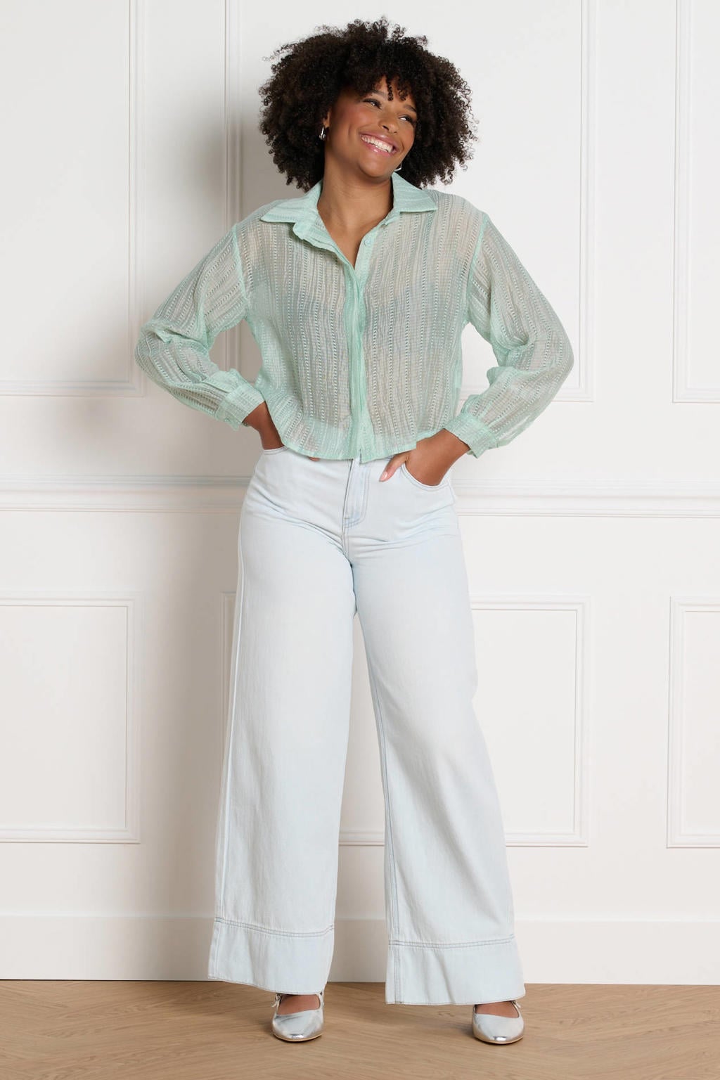 Light blue denim dames LOLALIZA wide leg jeans van denim met rits- en knoopsluiting en effen