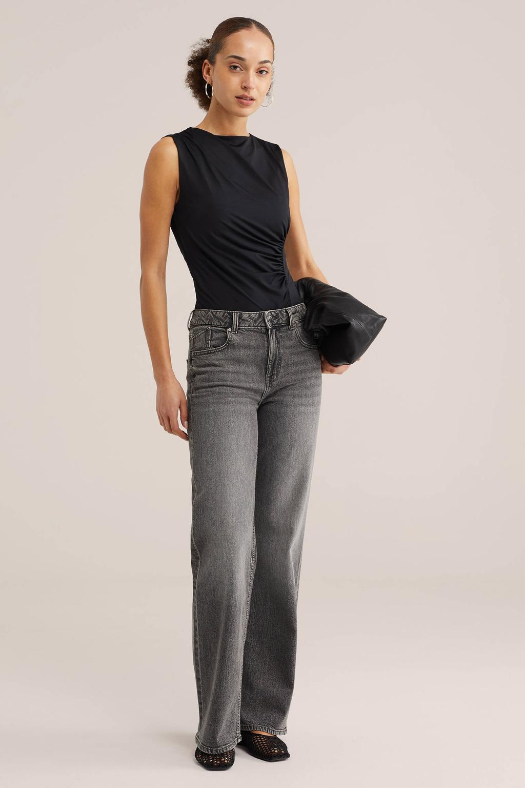 Zwarte dames WE Fashion mouwloze top van polyester met effen, ronde hals en plooien