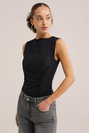 mouwloze top zwart