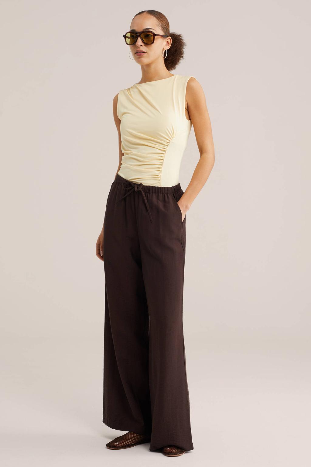 Lichtgele dames WE Fashion mouwloze top van polyester met effen, ronde hals en plooien