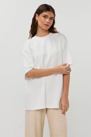 T-shirt wit