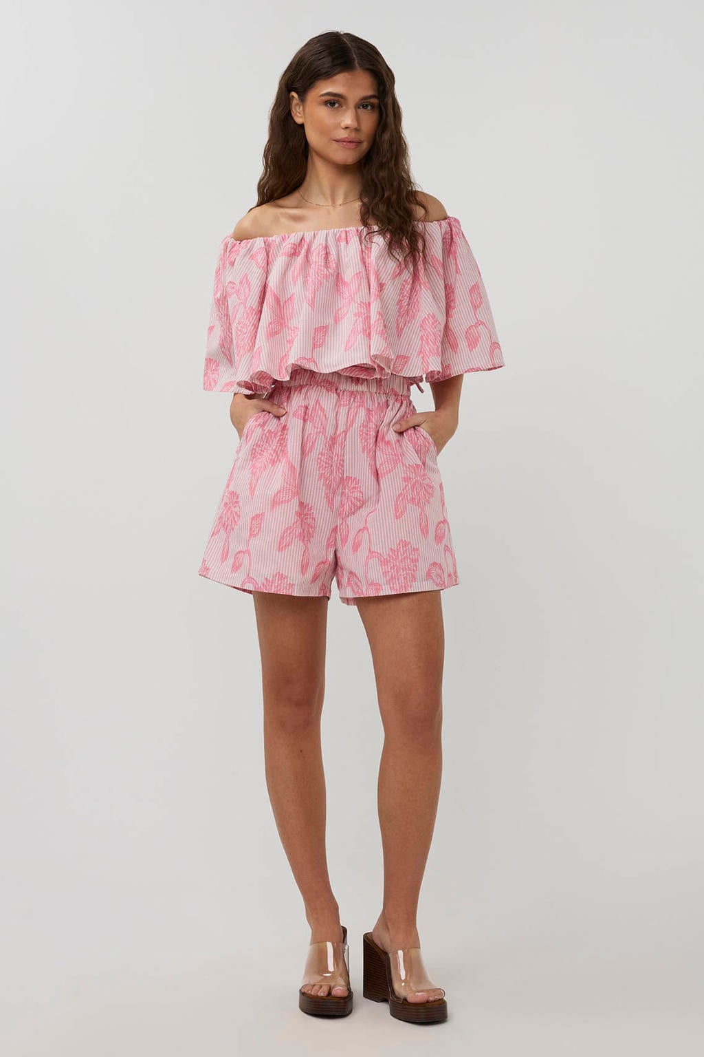 Roze dames Studio AMAYA gestreepte off shoulder top met bladprint en half lange mouwen