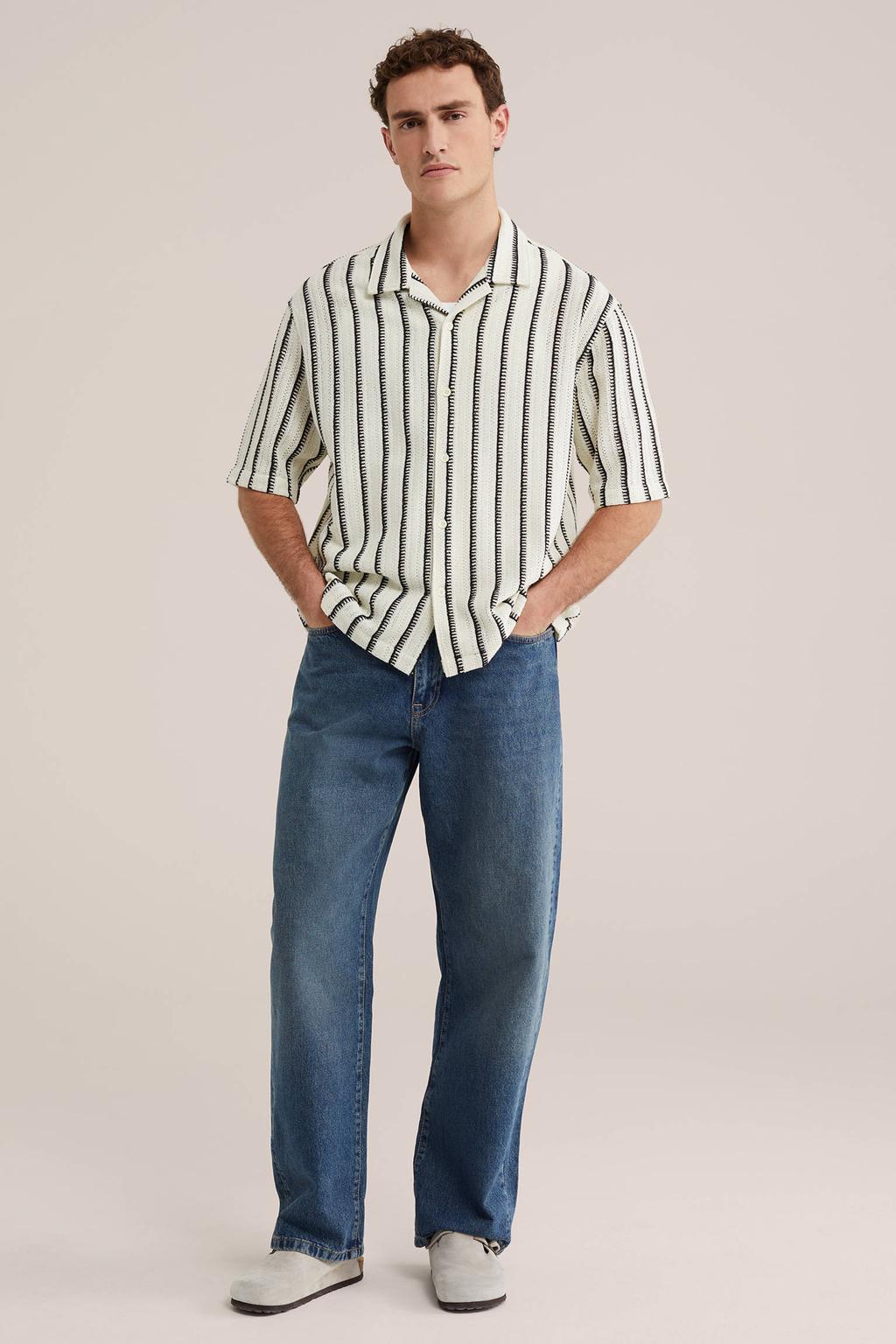 Ecru heren WE Fashion relaxed gestreept casual overhemd van katoen met korte mouwen, reverskraag en knoopsluiting