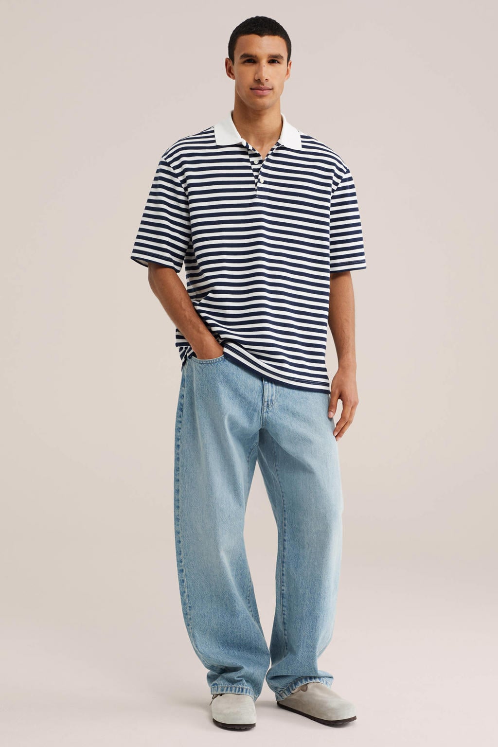 WE Fashion relaxed fit gestreepte polo - donkerblauw