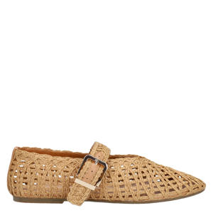 ballerina's beige