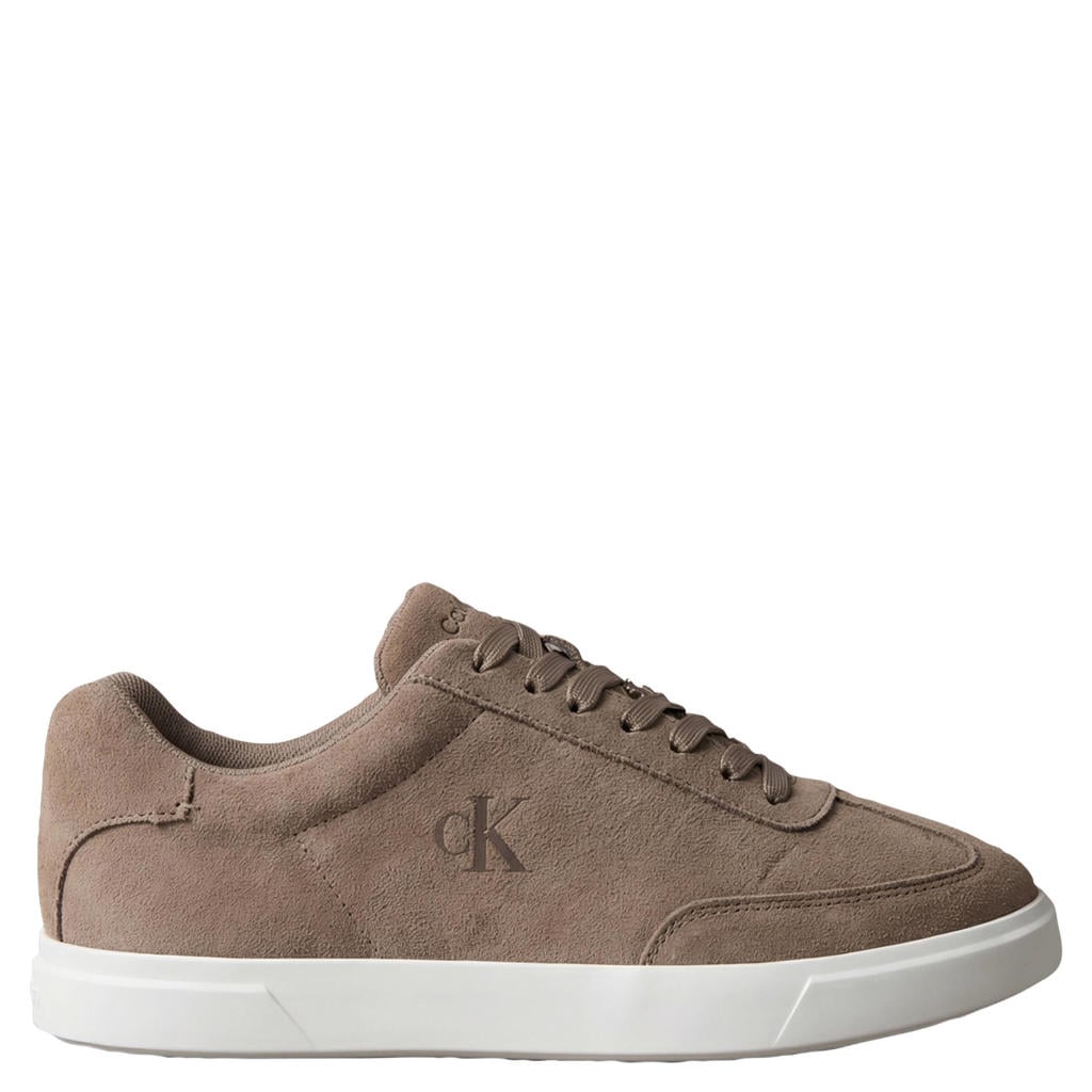 Camelkleurige heren Calvin Klein suède sneakers - met veters