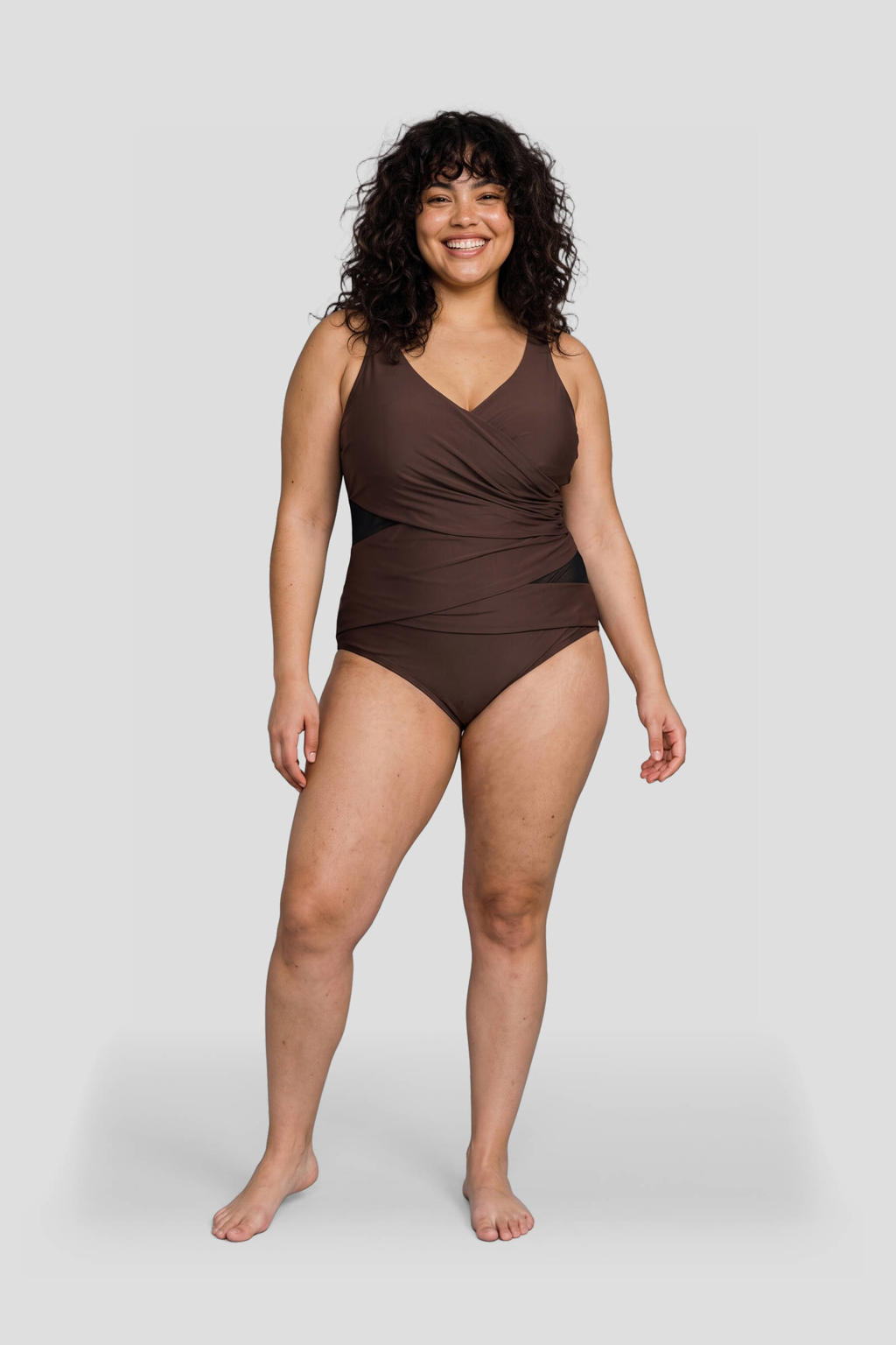 BEACHWAVE Curve corrigerend badpak met voorgevormde cups - donkerbruin