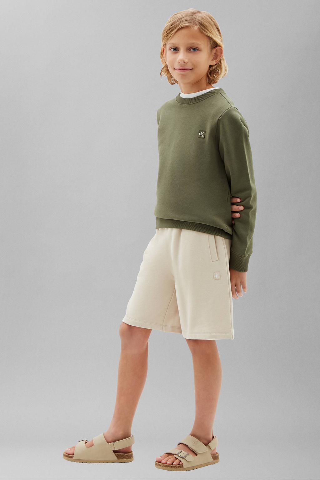 Olijfgroene jongens en meisjes Calvin Klein sweater met effen, lange mouwen, ronde hals en geribde boorden