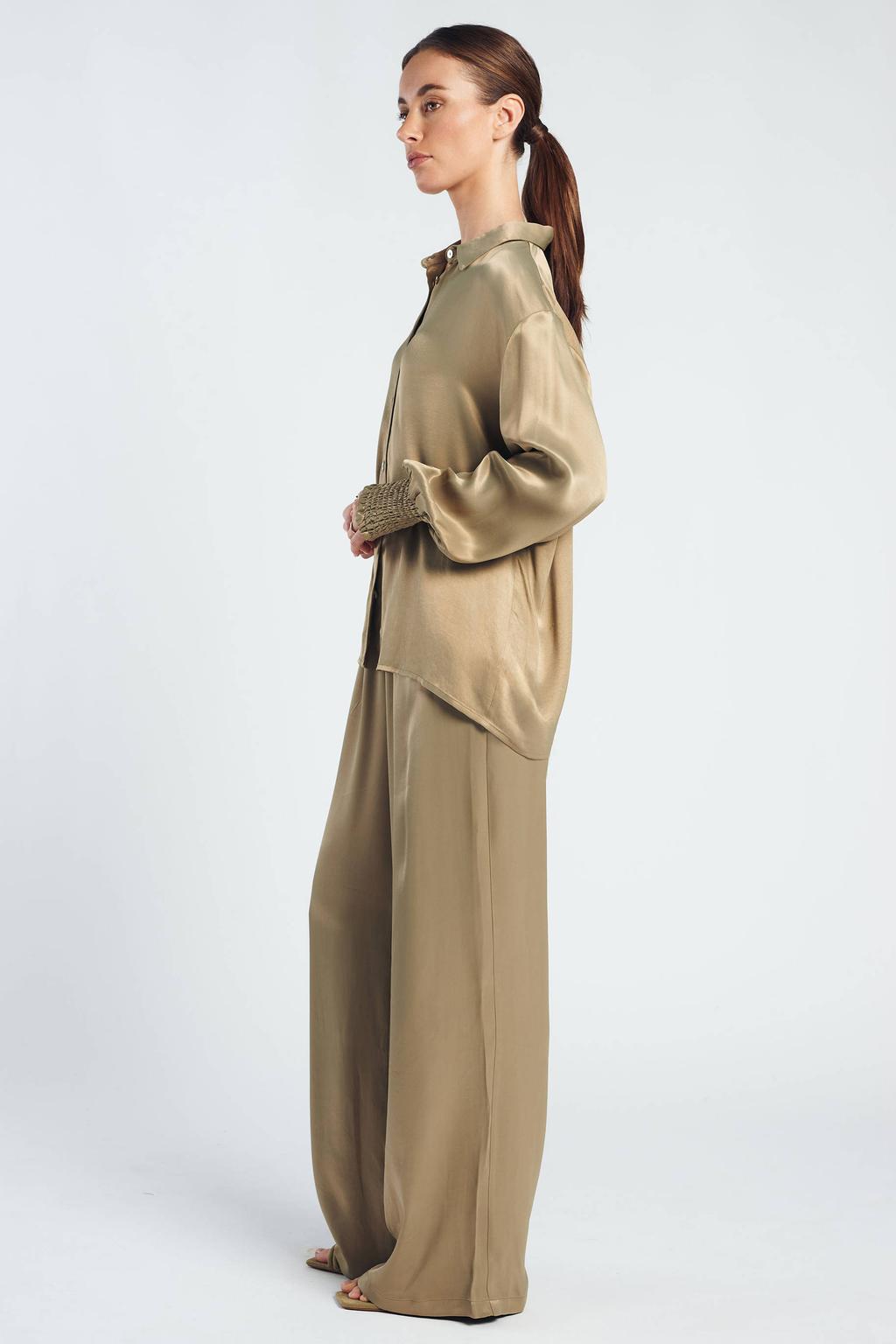 Olijfgroene dames Spooq the label blouse van viscose met effen, lange mouwen, klassieke kraag, knoopsluiting en smockwerk