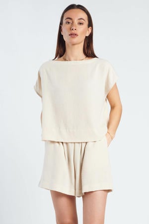 top beige